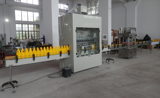 Automatic Linear Straight Bleach Thinner Bottle Filling Capping Labeling Packing Machine
